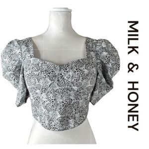 MILK & HONEY Butterfly Print Puff Sleeve Corset Crop Blouse, Size M.